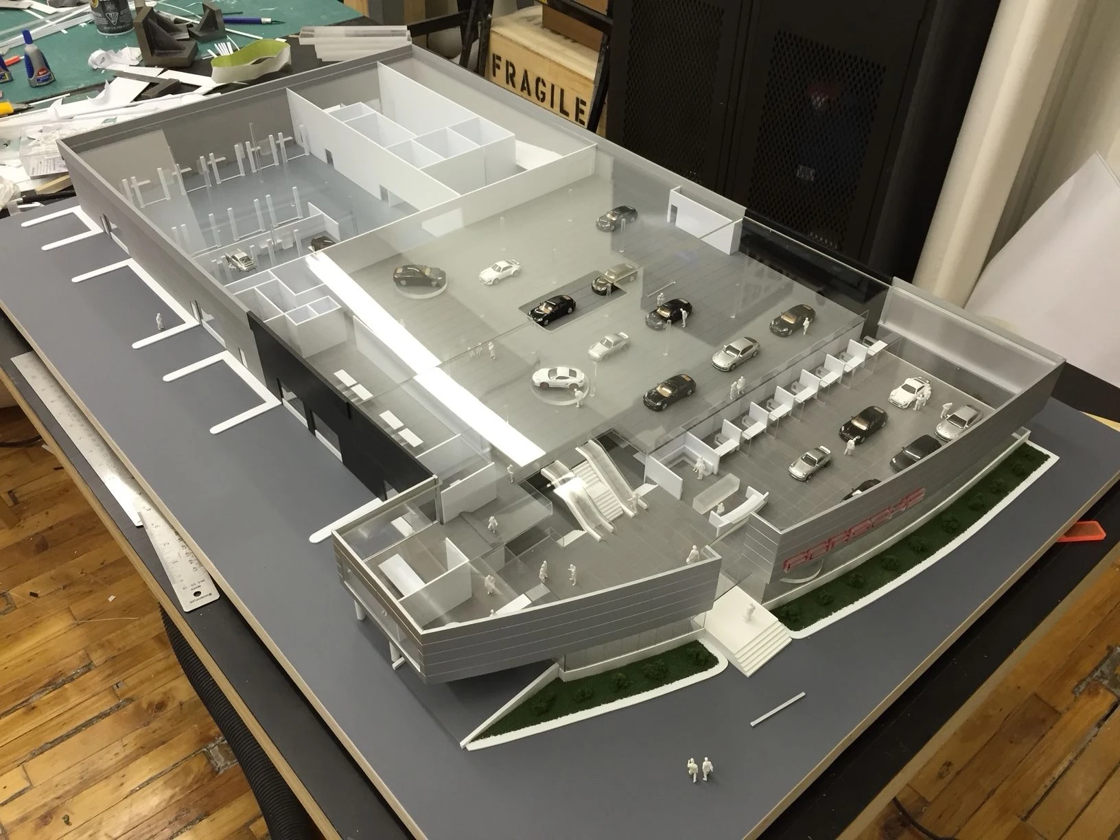 22800UNwop6uY2fZ0BrS3iEU8WESV1Ktw9s5aZxavuODDqRpsv9JQosrWfAG6Utp